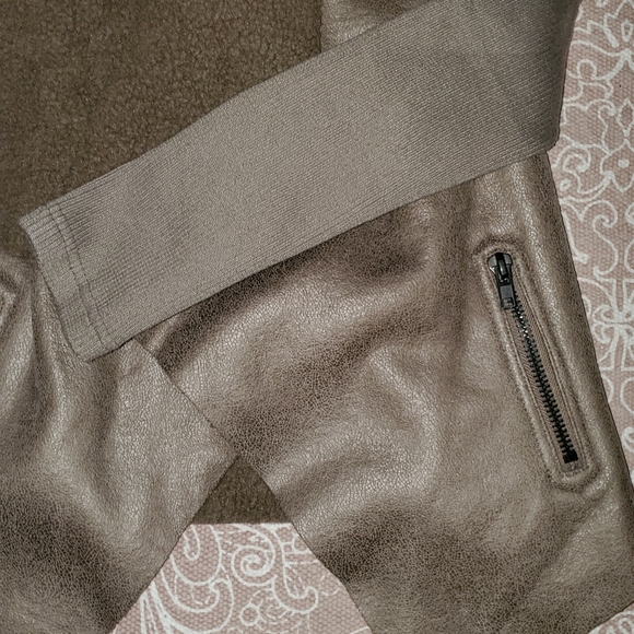 Forever 21 | Faux Suede Draped Jacket - Picture 5 of 9